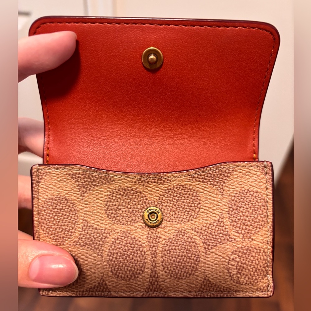 Coach Essential Mini Trifold Wallet in Signature Canvas - Picture 3 of 7